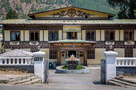 National Handicrafts Emporium, Bhutan: Find Best Local Crafts