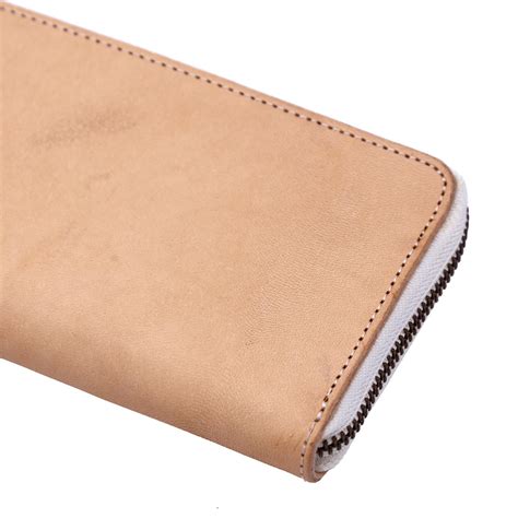 世界からレザーロスをなくす本革長財布 【ctan】