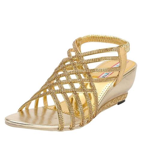 Belly Ballot Gold Ethnic Footwear Price in India- Buy Belly Ballot Gold ...