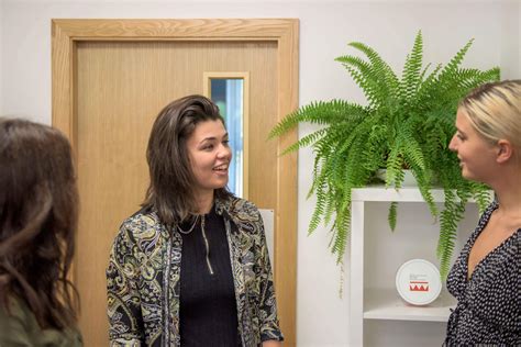 Team #FutureVision - Experiences in strategic communications jobs