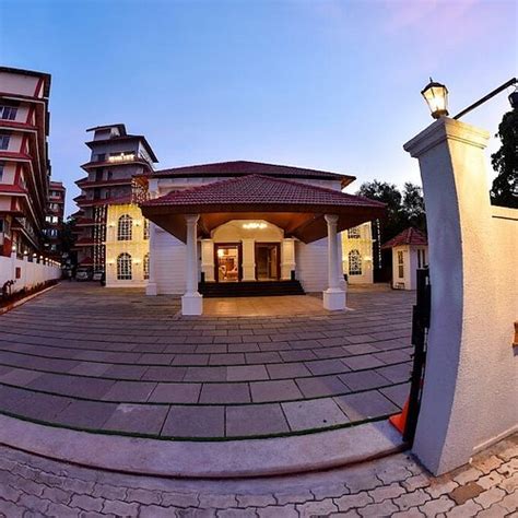 𝗧𝗛𝗘 𝟭𝟬 𝗕𝗘𝗦𝗧 Hotels in Thalassery of 2025 (with Prices)