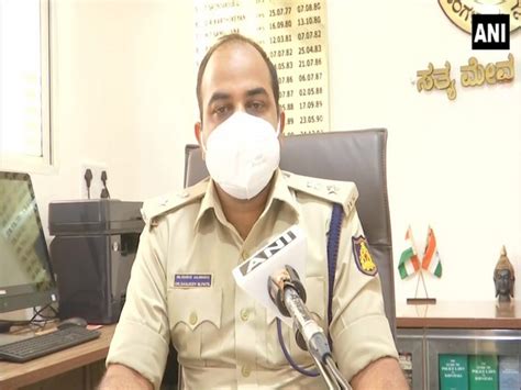 Sub-inspector among six held for kidnapping, dacoity