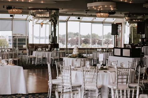 Macray Harbor | Your Waterfront Wedding Venue