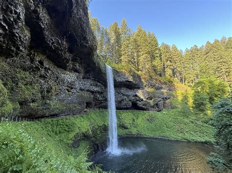 Conquering Waterfalls and Peaks: A Deep Dive into Oregon's Trail of Ten ...