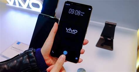 This Vivo Phone Is The 1st In The World To Have A Fingerprint Scanner ...