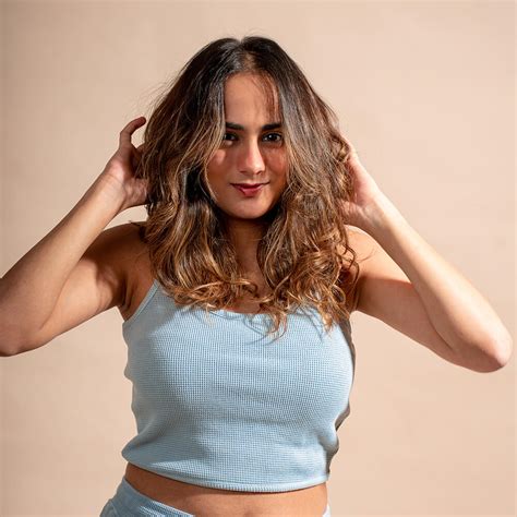 Stay Breezy Crop Top – Sencillo