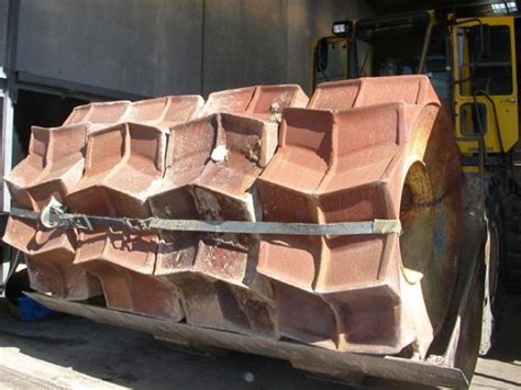 KOMATSU WF350 COMPACTION WHEELS in Whanganui, Manawatū-Whanganui, New ...