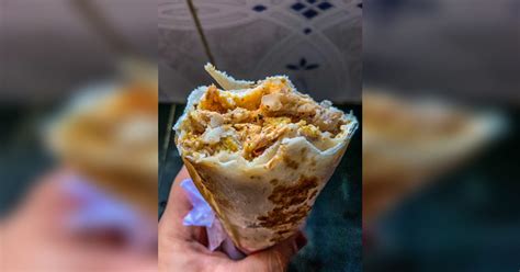 Try The Ridiculously Appetizing Rolls From This Delivery Outlet! | LBB