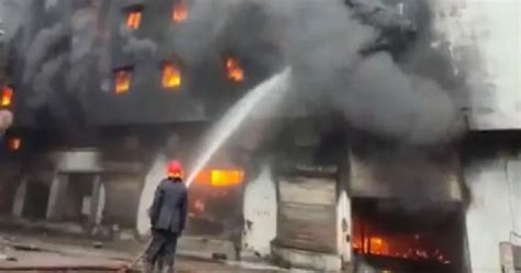 Maharashtra: Massive fire breaks out in plywood factory in Bhiwandi; no ...