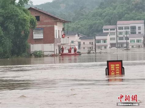 暴雨来袭 达州旱情缓解 万源永宁场镇洪水齐腰 - 达州日报网