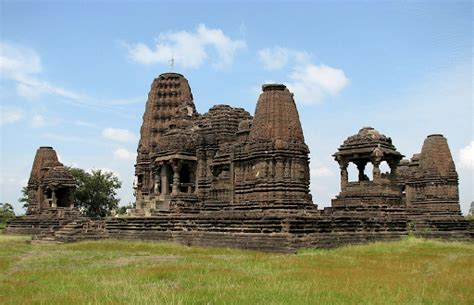 Cholas and Other South Indian Kingdoms - Medieval India History Notes