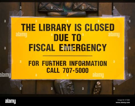 Library Closed Sign 的图像结果