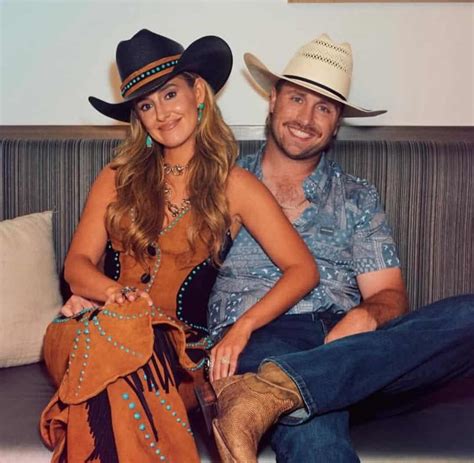 Fans Can’t Believe It: Lainey Wilson Confirms She’s Pregnant Only Days ...