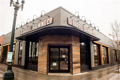 Take Look Inside 10 Barrel Brewing, Now Open in the Pearl - Eater Portland