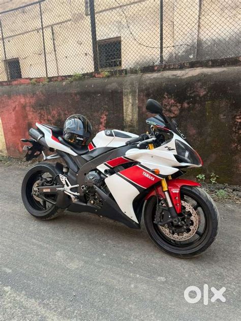 YAMAHA R1 in immaculate condition - Motorcycles - 1819910129