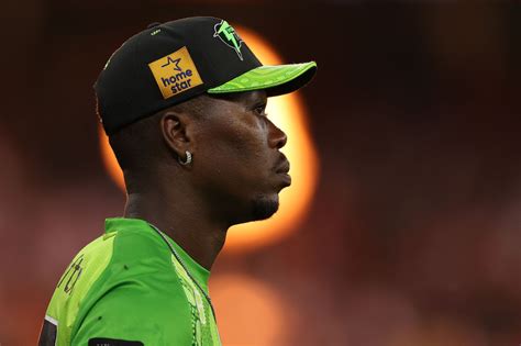 Sydney Thunder: [Watch] Sherfane Rutherford hits a last-ball 4 as ...