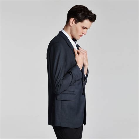 Slim Fit Business Suit 的图像结果