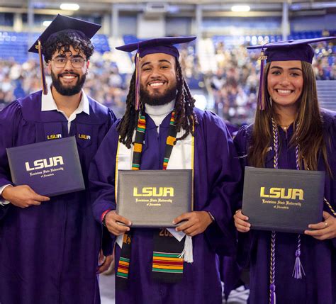 LSUA Spring 2021 Graduation 的图像结果