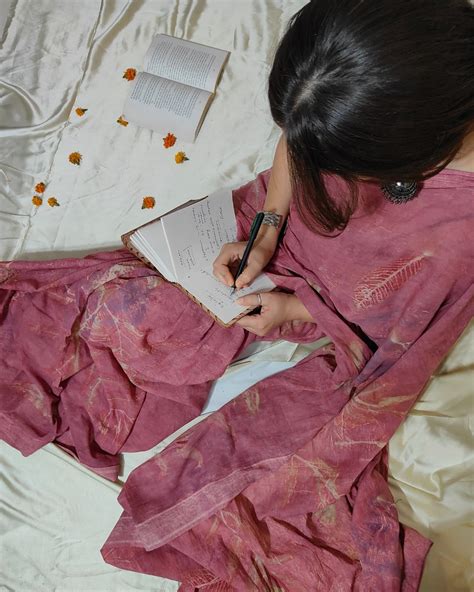 All About Shibori Art: A Timeless Japanese Dyeing Technique – Kokikar