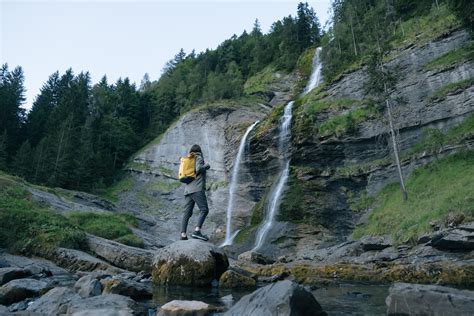 Women’s Waterproof Rain Jacket - NH 550 - Ash khaki green, Linen beige ...