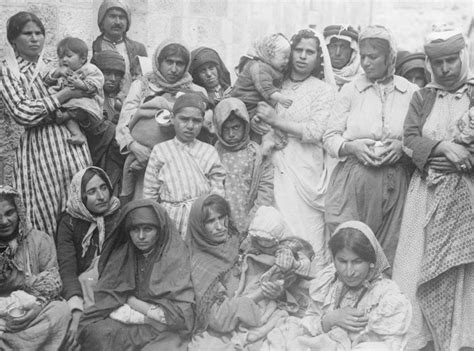 Persecution 的图像结果