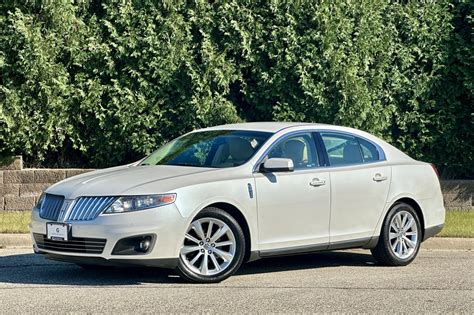2011 Lincoln Mks