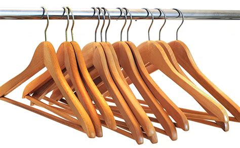 SQUICKLE Heavy Duty Wooden Cloth Hangers- Set of 24 : Amazon.in: Home ...