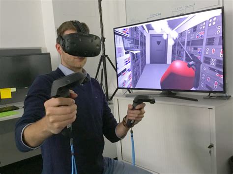 Stand avec masque de réalité virtuelle intégré | Contact REALITIM