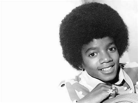 [100+] Young Michael Jackson Pictures | Wallpapers.com