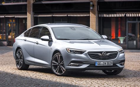 Opel Insignia Hits Sales Milestone - autoevolution