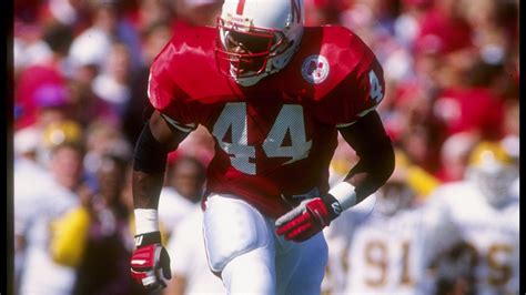 Former Packers running back on Super Bowl XXXI team Calvin Jones dies