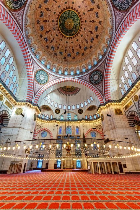 Main Dome, Süleymaniye Mosque - Istanbul, Turkey | TourBySpot