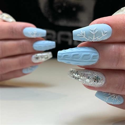 37 Stunning Blue And Silver Nail Designs To Try - Nail Designs Daily