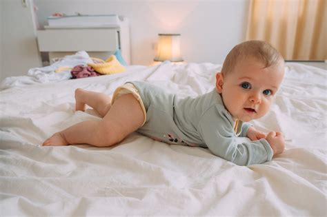 5 Month Old Sleep Schedule & Nap Schedule | Nanit