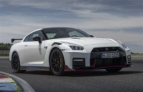 Nissan to send out R35 GT-R with 710-horsepower special?