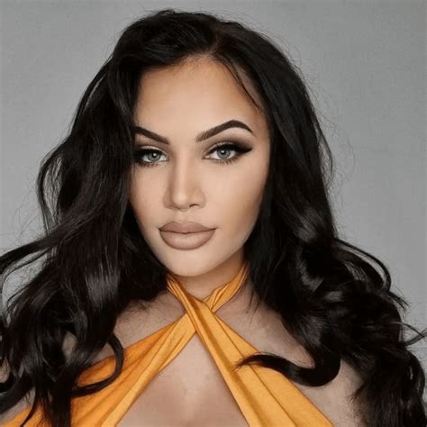 Who Is Miss Pamelia? Biography, Stunning Onlyfans Model, Wiki, Age, Weight, Height, - InstaMix ...