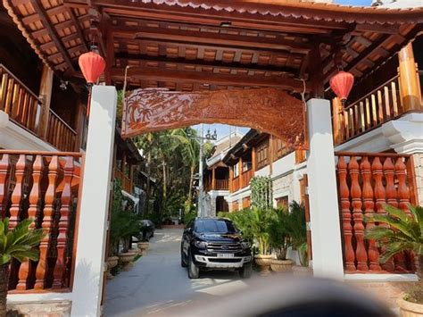 OLD TOWN RESORT (Cua Lap) - Hotel Reviews & Photos - Tripadvisor