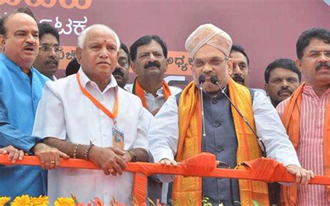 The slip between the cup and the lip