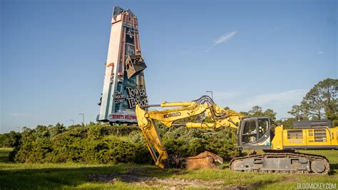 Demolition of Iconic Tower of Terror Billboard Imminent at Walt Disney ...