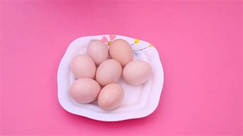 吃鸡蛋时，切记不要做这5件事，特别第2个，越早叮嘱家人越好 - YouTube