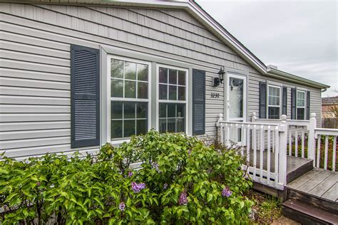 Reviews - Universal Windows Direct