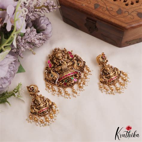 Gorgeous Antique Nagas Lakshmi Peacock Motifs Jadau Pendant Set With R ...