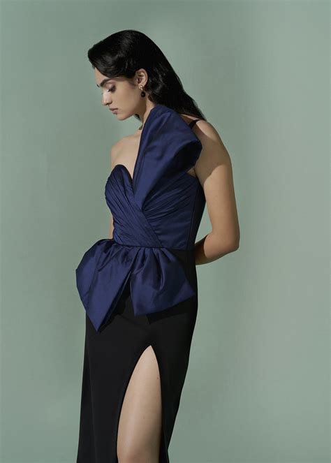Strapless Bow dress with front slit skirt – ATSU