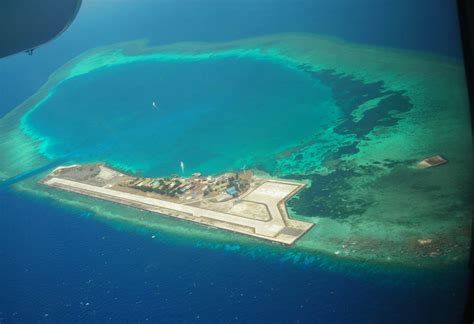 南沙超级工程：一座南海岛礁的巨变 - 知乎