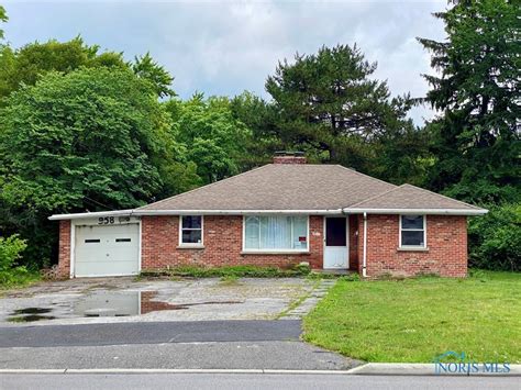 958 Dixie Hwy, Rossford, OH 43460 | Homes.com