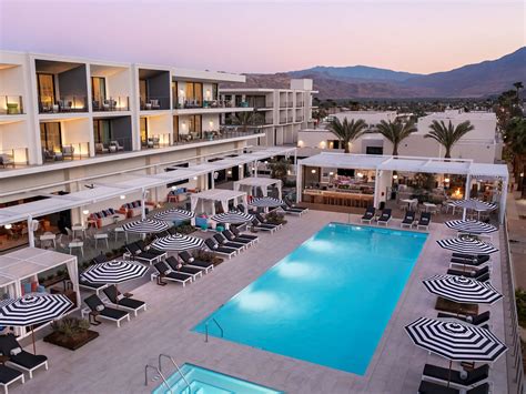 酒店客房和双卧室套房 | 凯悦棕榈泉 桐森酒店 Hotel