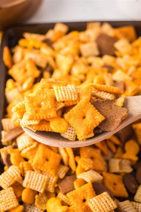Cheddar Chex Mix - Kitchen Divas