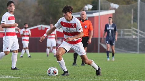 #10 Red Dragons Rebound with 5-2 Win at Widener - SUNY Cortland Athletics
