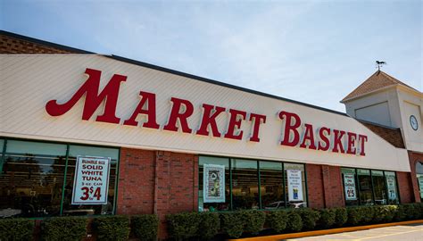 WARNER MARKET BASKET - DSM Realty