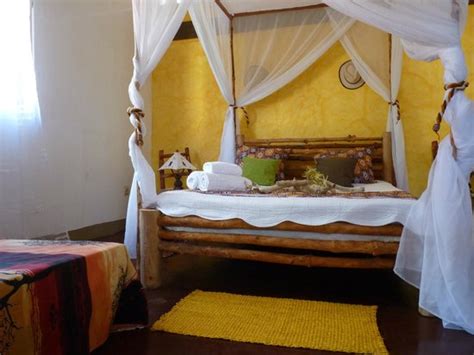 HOME SAKALAVA (Hell-Ville) - B&B Reviews, Photos, Rate Comparison ...